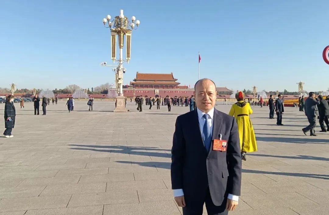 代表委員議國是|林凡儒委員呼吁： 以工業(yè)互聯(lián)網(wǎng)助推中醫(yī)藥傳承創(chuàng)新發(fā)展