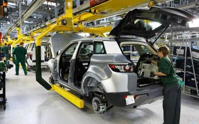 董車日?qǐng)?bào) 蔚來ES6預(yù)售價(jià)引關(guān)注，香港旅游巴士事故敲響警鐘，國內(nèi)旅游業(yè)務(wù)迎來新契機(jī)